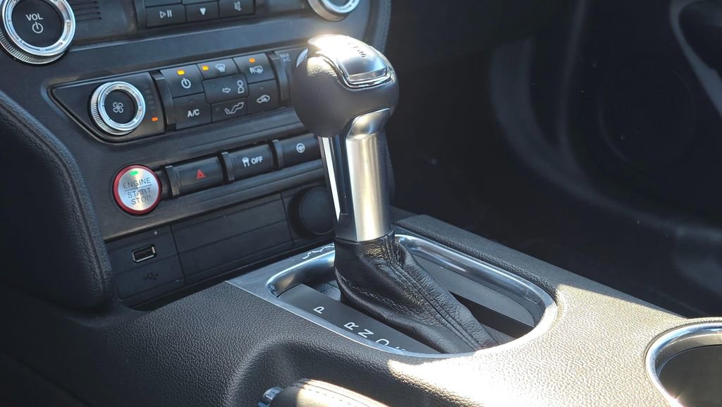 Used 2019 Ford Mustang Coupe image 35