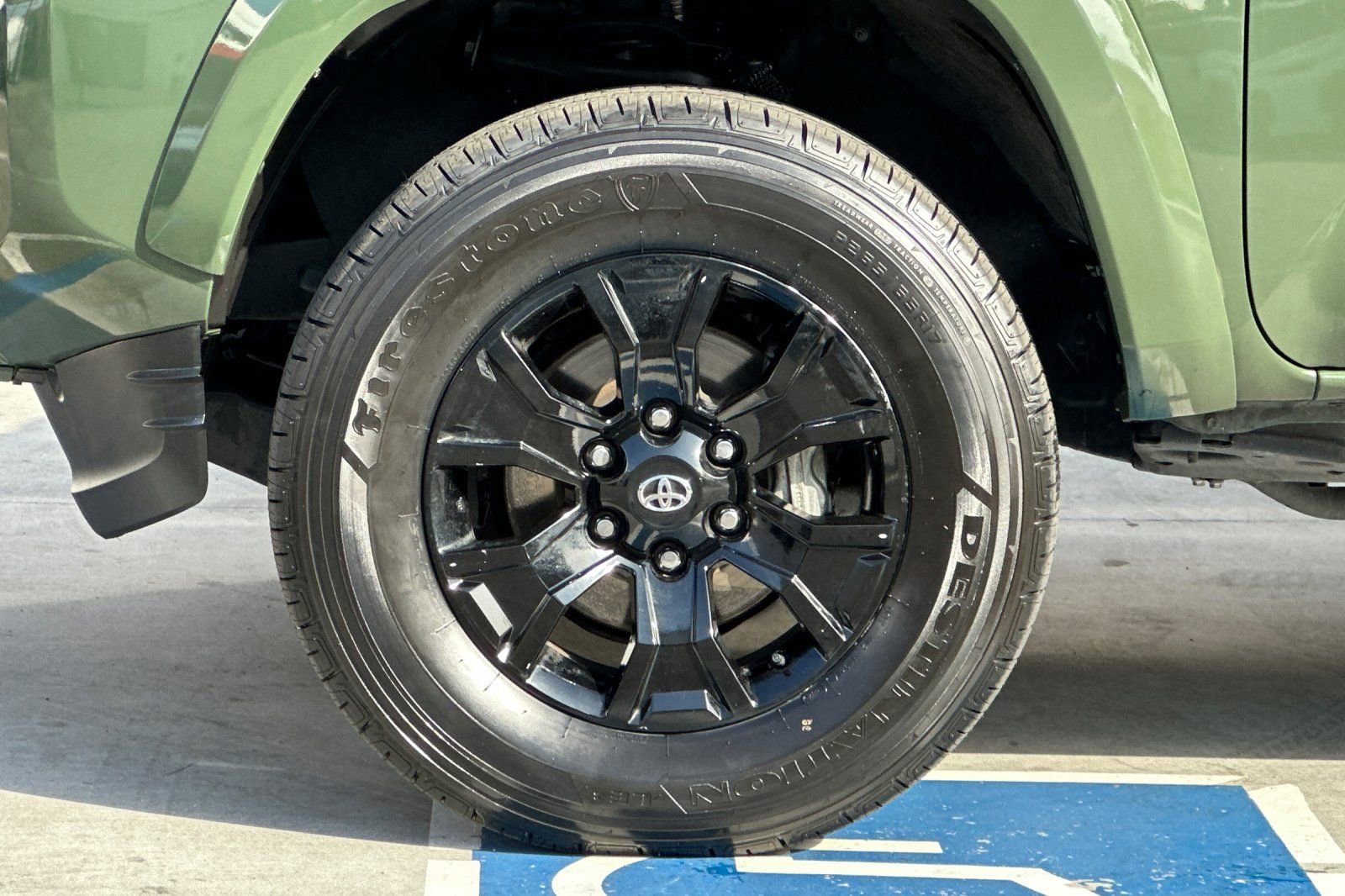 Used 2022 Toyota Tacoma TRD Sport w/ Technology Package RWD image 25