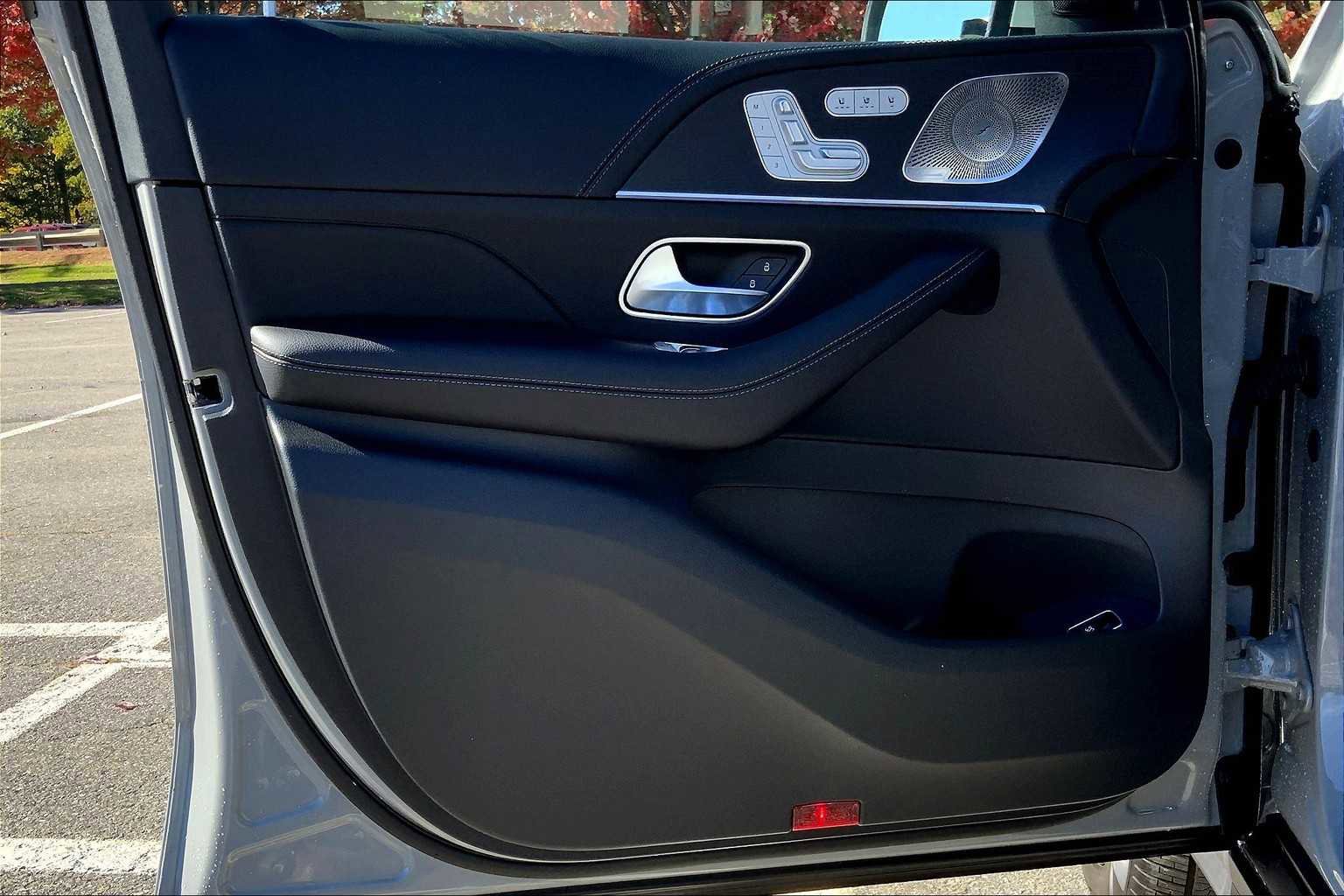 New 2026 Mercedes-Benz GLS 450 4MATIC image 14