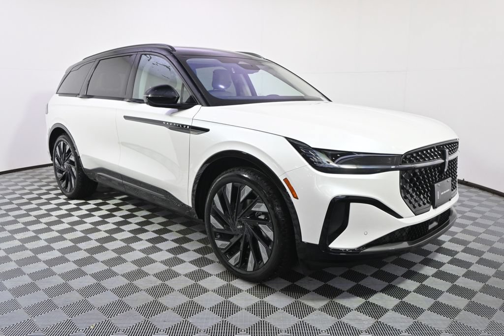 New 2026 Lincoln Nautilus Reserve w/ Jet Appearance Package AWD/4WD image 8