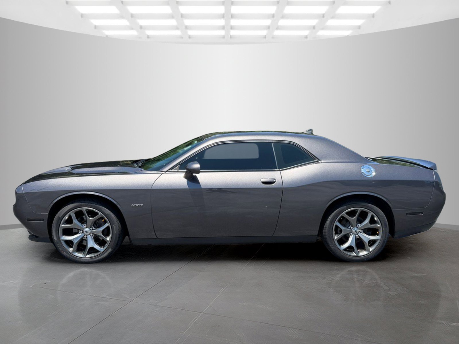 Used 2017 Dodge Challenger R/T Plus RWD image 3