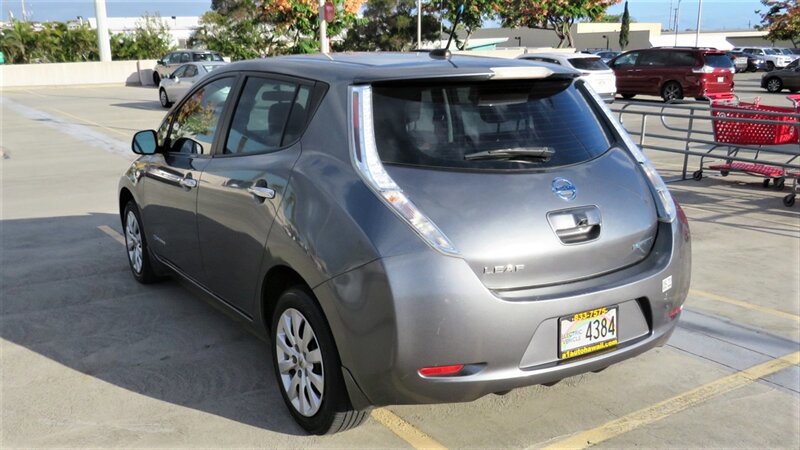 Used 2014 Nissan Leaf S w/ Charge Package FWD image 3
