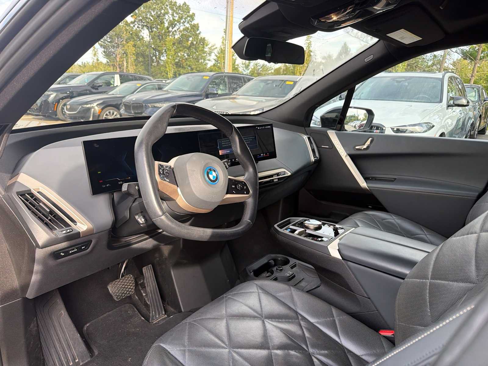 Used 2024 BMW iX xDrive50 w/ Convenience Package AWD/4WD image 13
