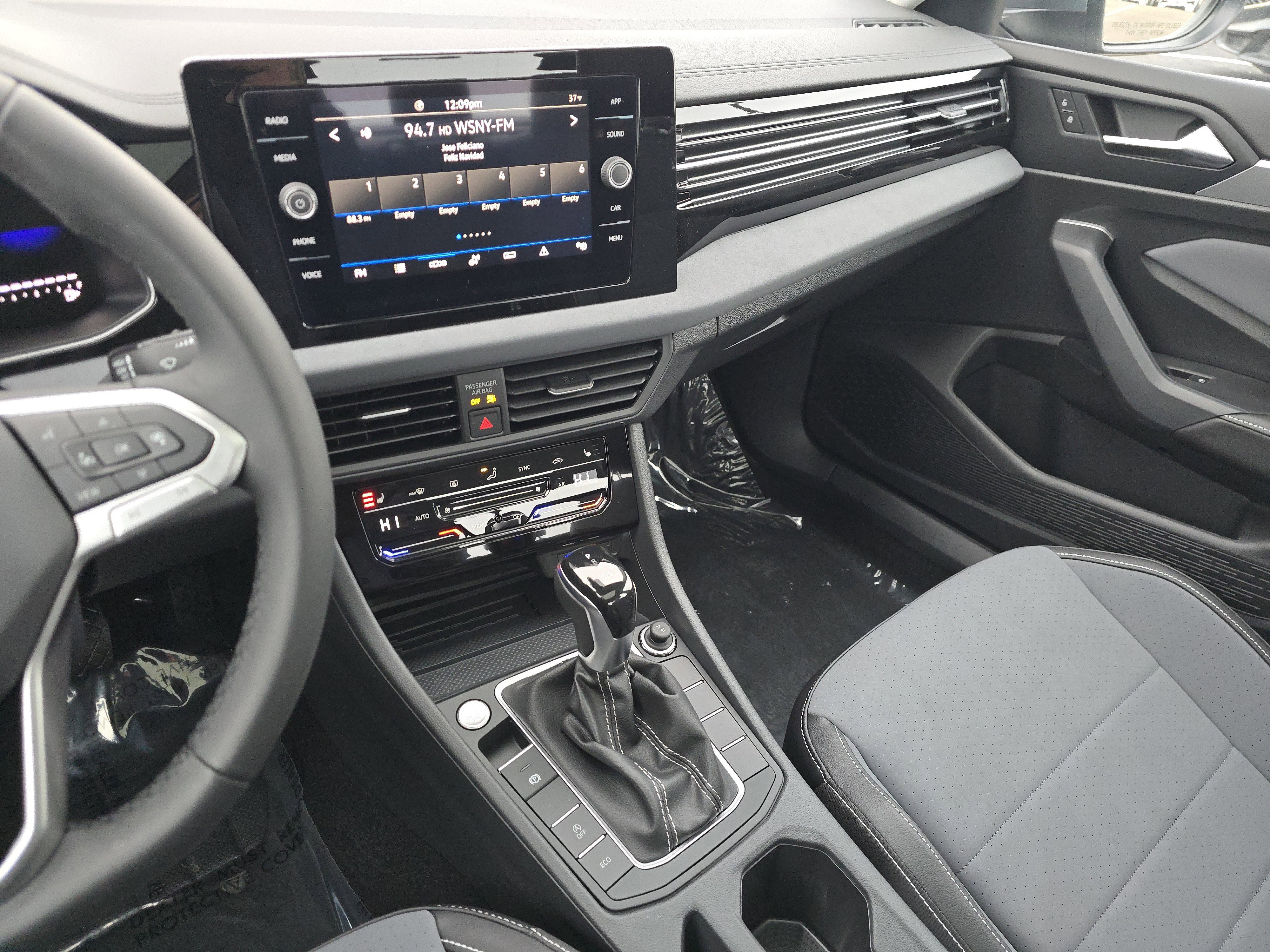 New 2026 Volkswagen Jetta SE image 21