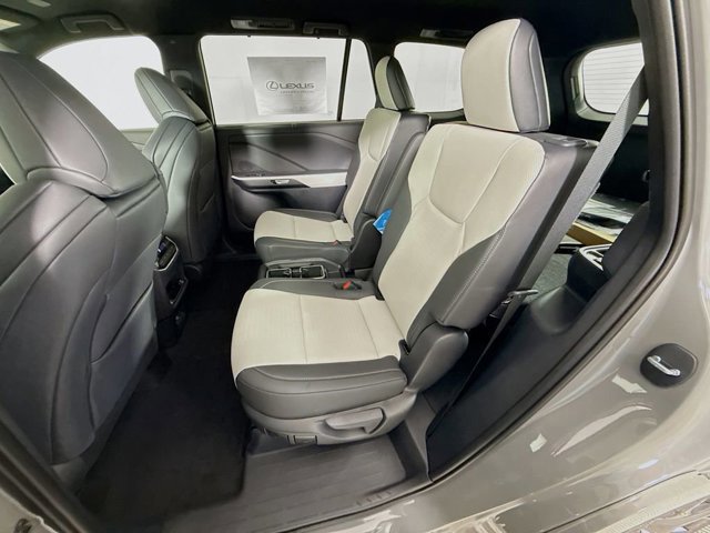 New 2026 Lexus TX 500h AWD image 17
