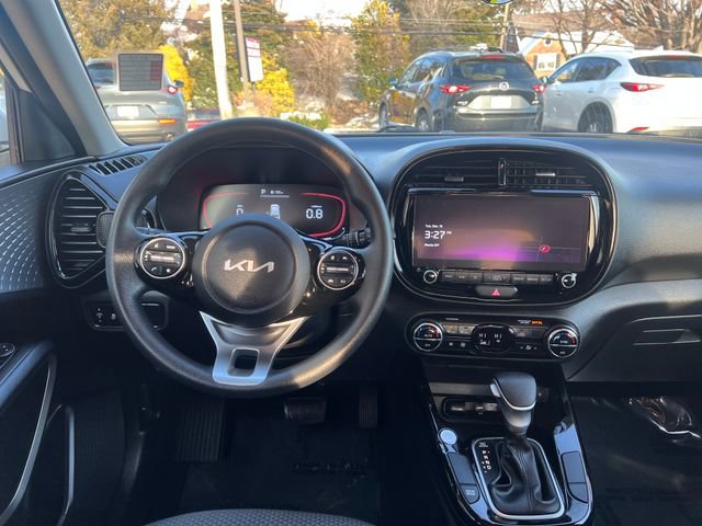 Used 2023 Kia Soul S image 17