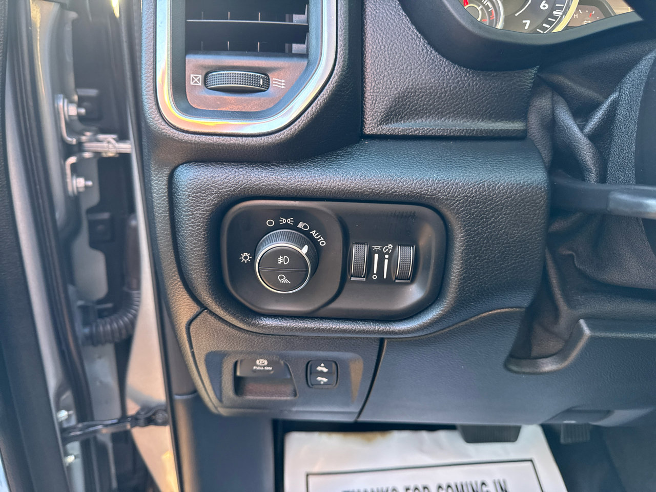 Used 2022 RAM 1500 Laramie w/ Laramie Southwest Edition image 18