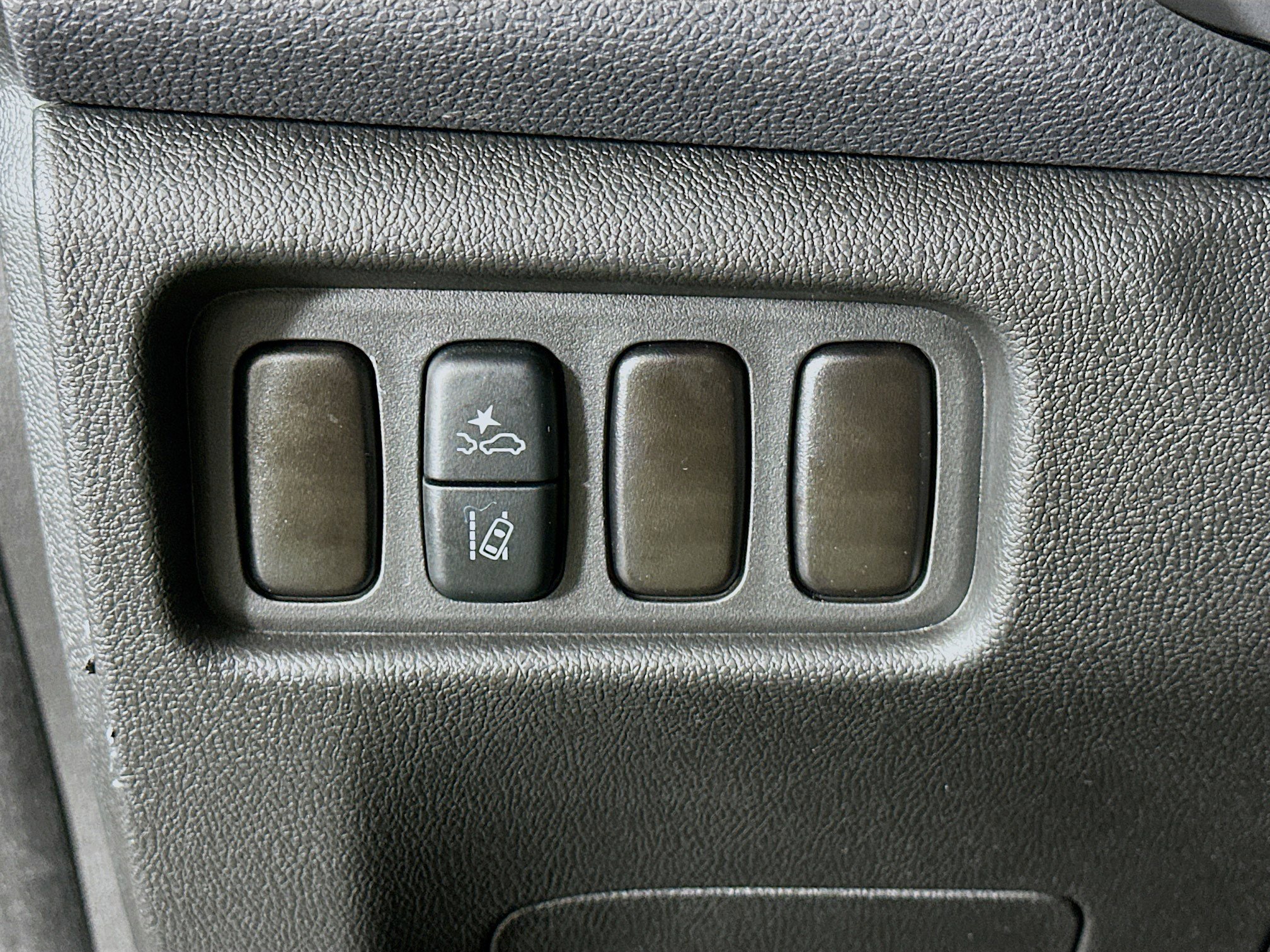 Used 2025 Mitsubishi Outlander Sport ES image 16