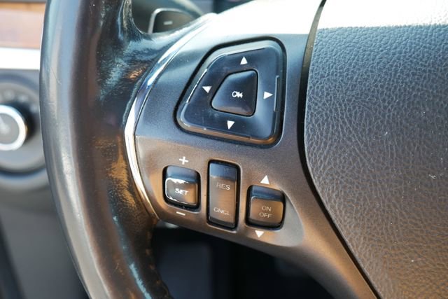 Used 2013 Lincoln MKS FWD image 21