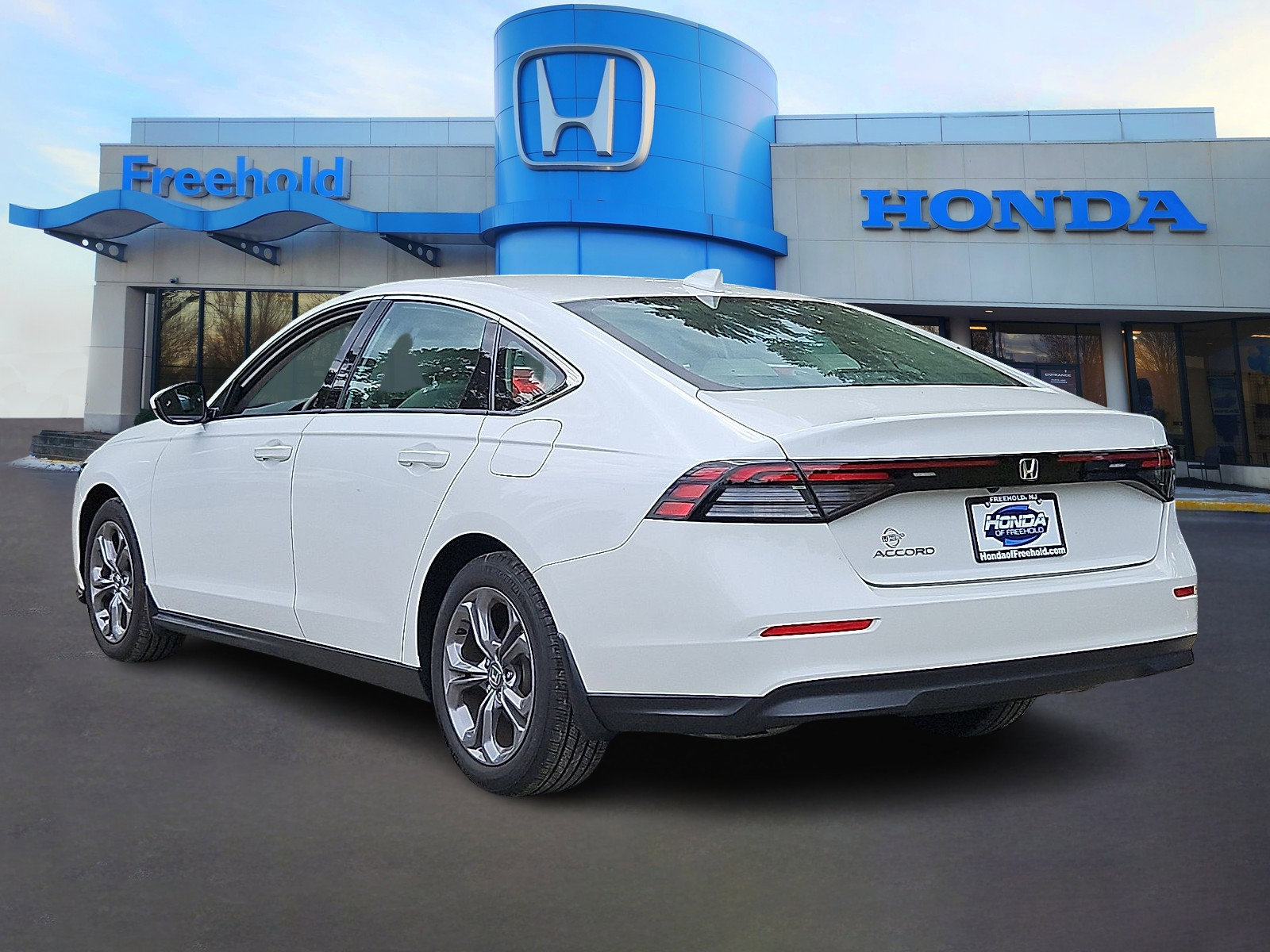 Used 2024 Honda Accord EX image 5