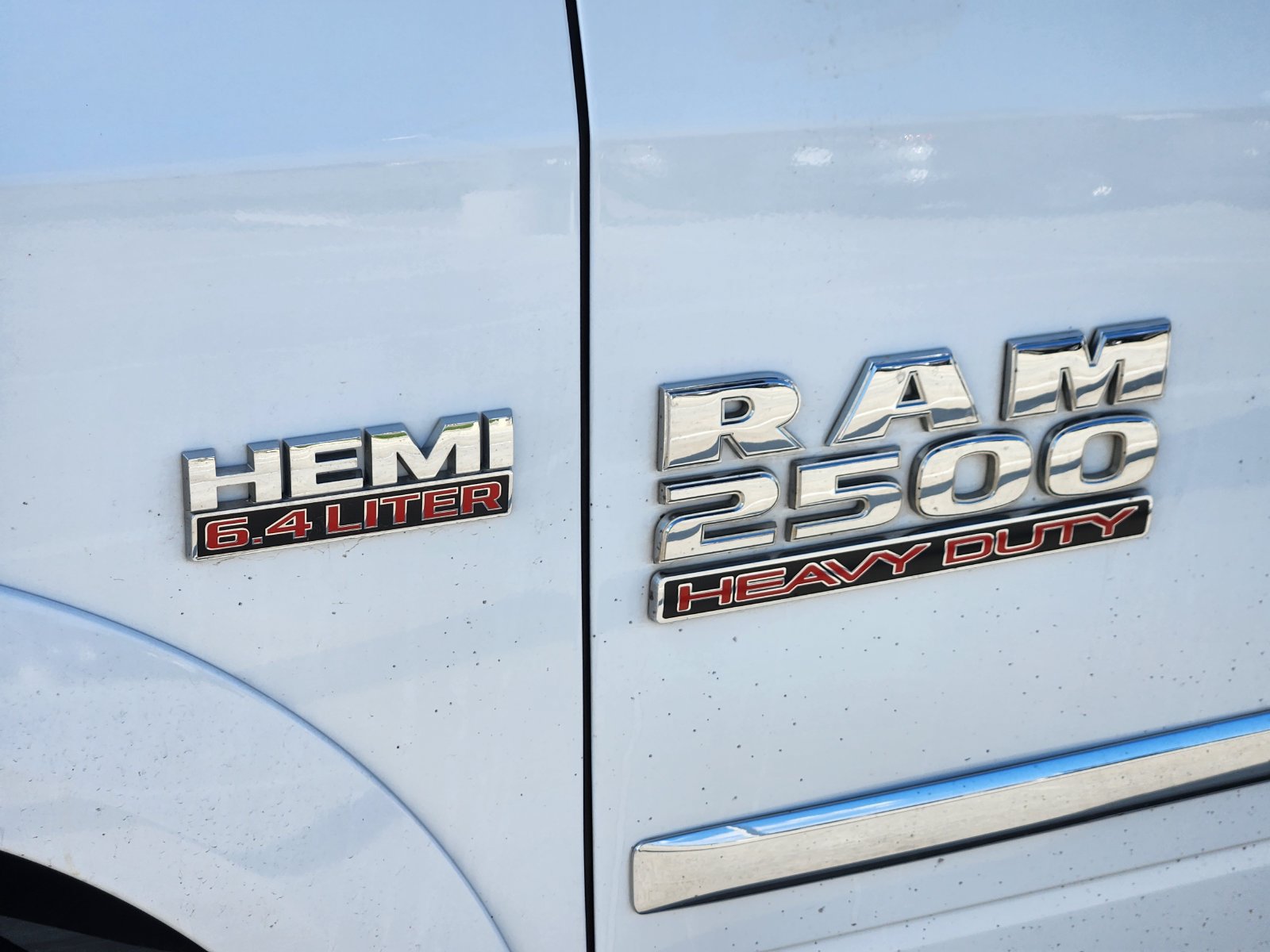 Used 2015 RAM 2500 Limited AWD/4WD image 13
