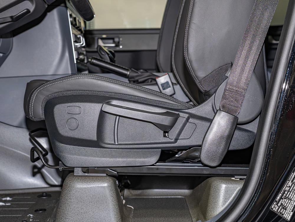 New 2025 INEOS Grenadier Station Wagon AWD/4WD image 15