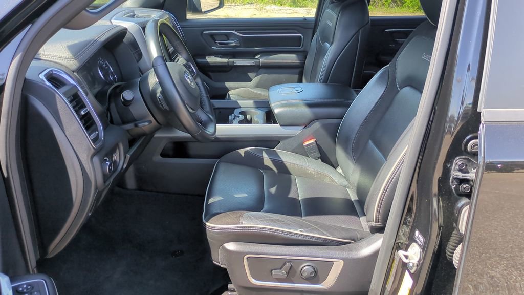 Used 2024 RAM 1500 Laramie image 11