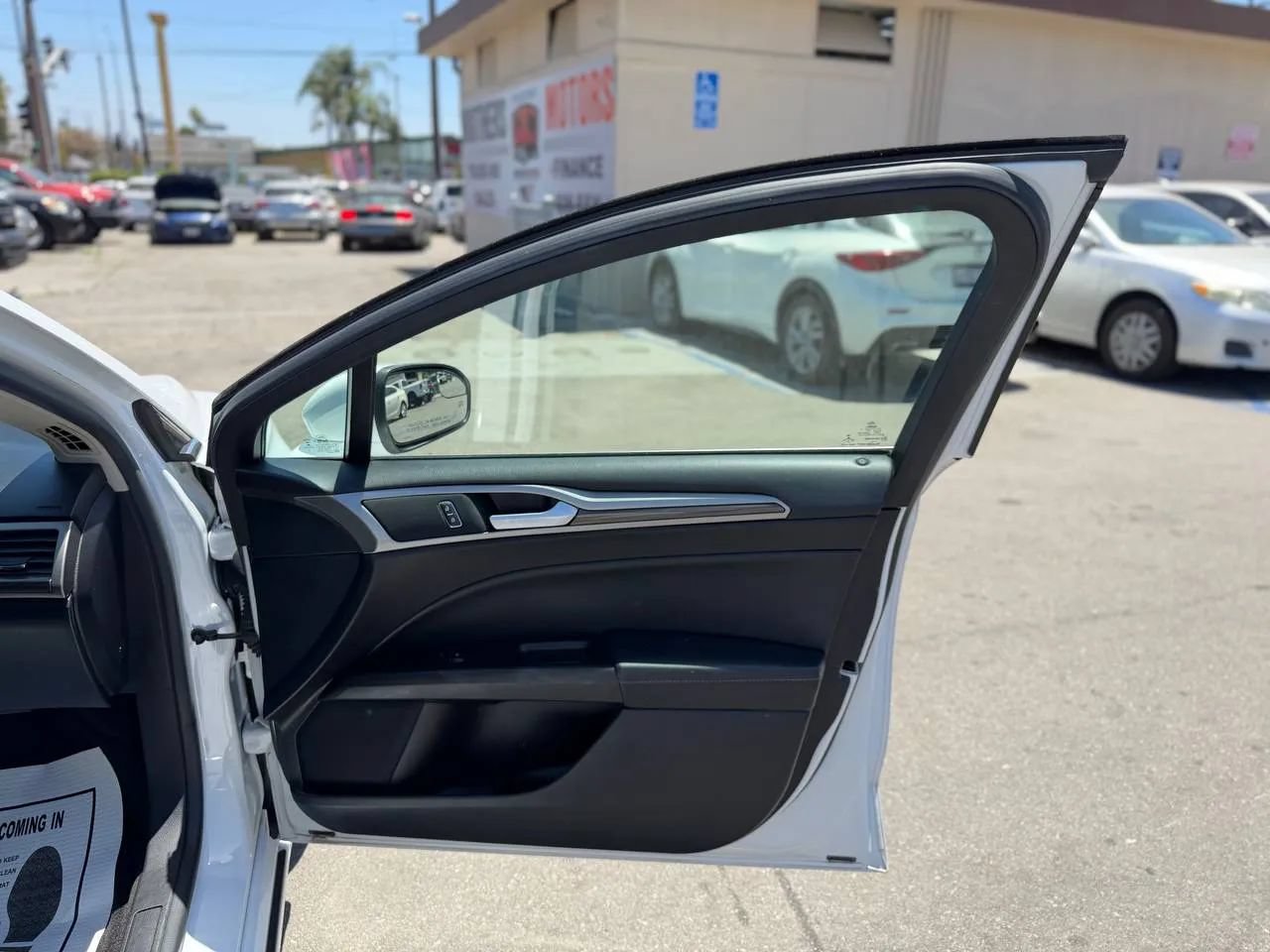 Used 2018 Ford Fusion Energi SE FWD image 31