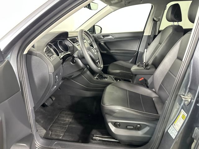 Used 2021 Volkswagen Tiguan SE image 11