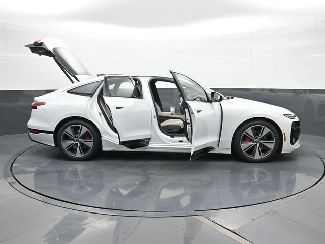 Used 2025 Audi A6 e-tron Prestige image 34