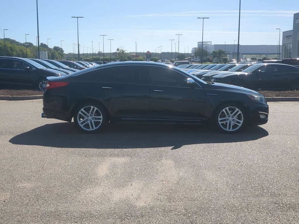 Used 2013 Kia Optima SX w/ Chrome Limited Pkg FWD image 6