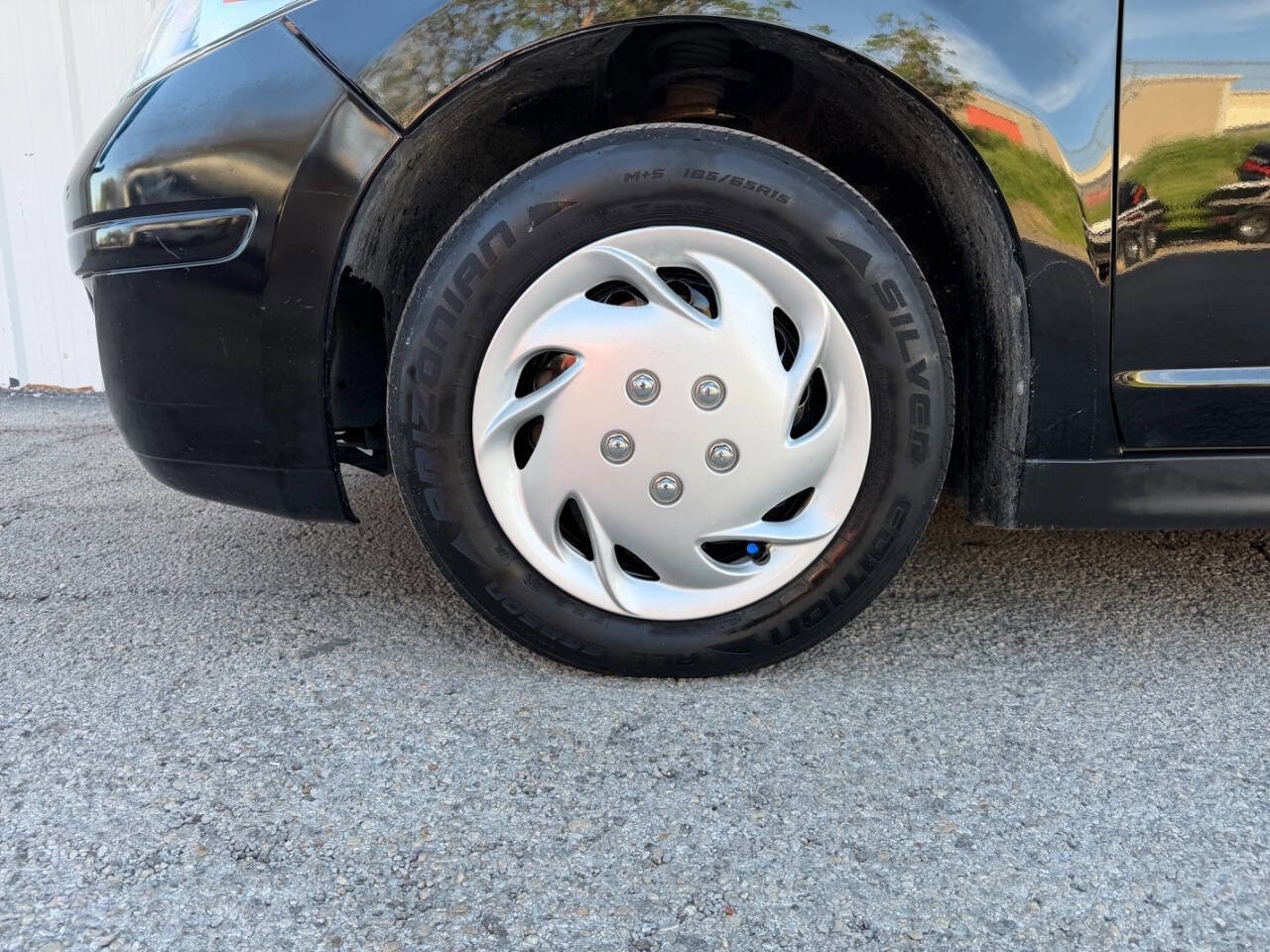 Used 2012 Nissan Versa 1.8 S image 27