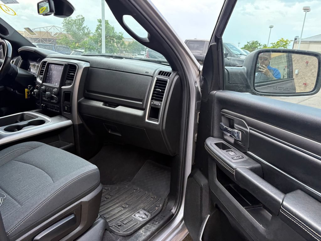 Used 2021 RAM 1500 Warlock AWD/4WD image 28