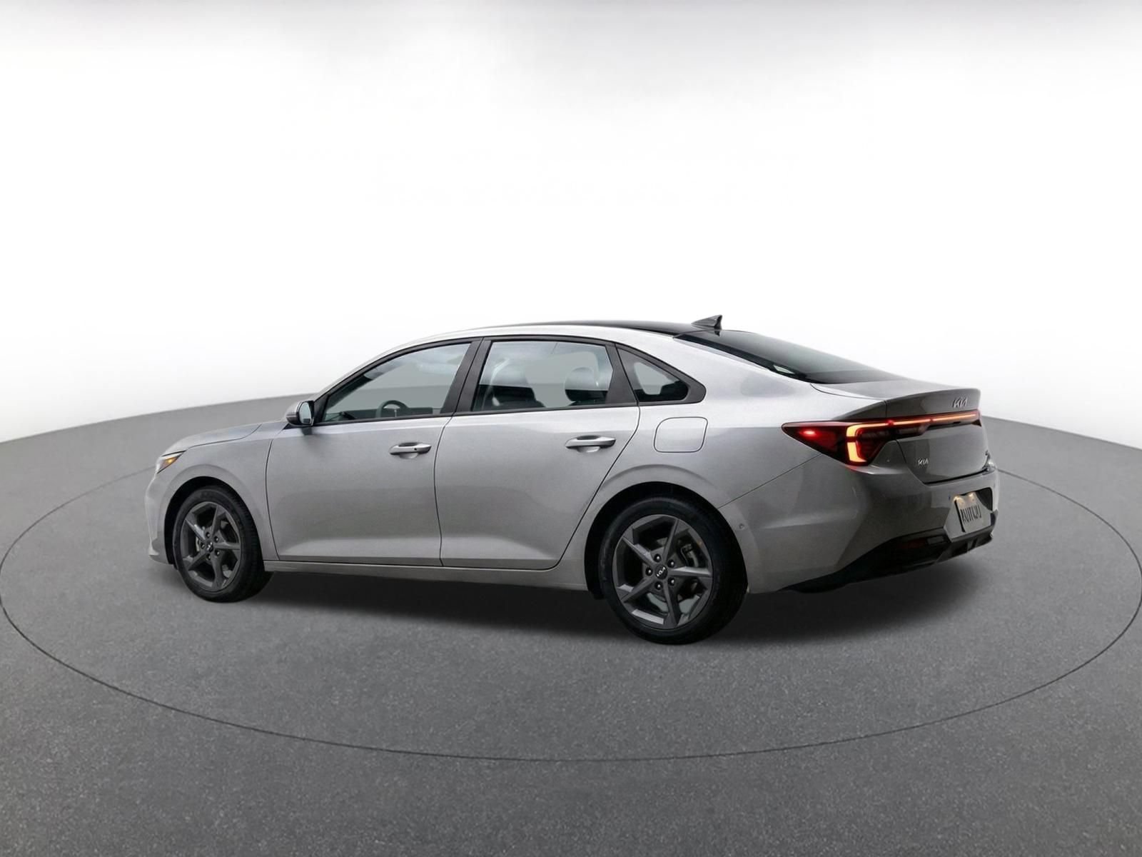 Used 2025 Kia K4 FWD image 7