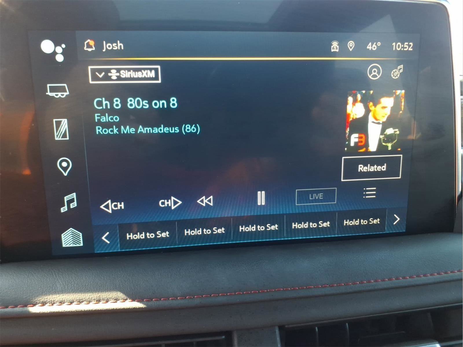 Used 2023 Chevrolet Suburban RST w/ Luxury Package image 18