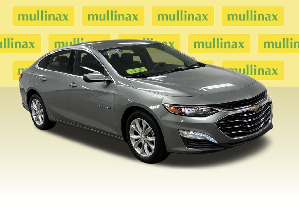 Used 2024 Chevrolet Malibu LT image 2