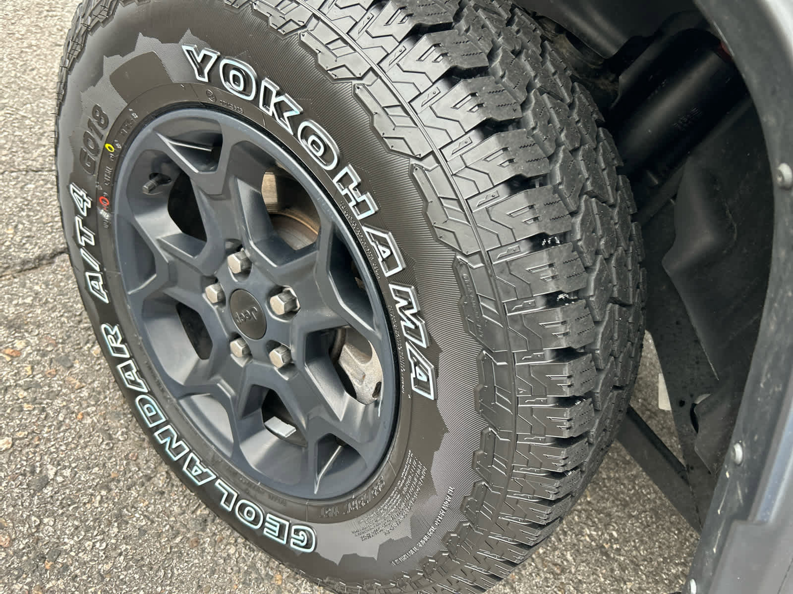 Certified 2023 Jeep Wrangler Unlimited w/ Cold Weather Group image 18