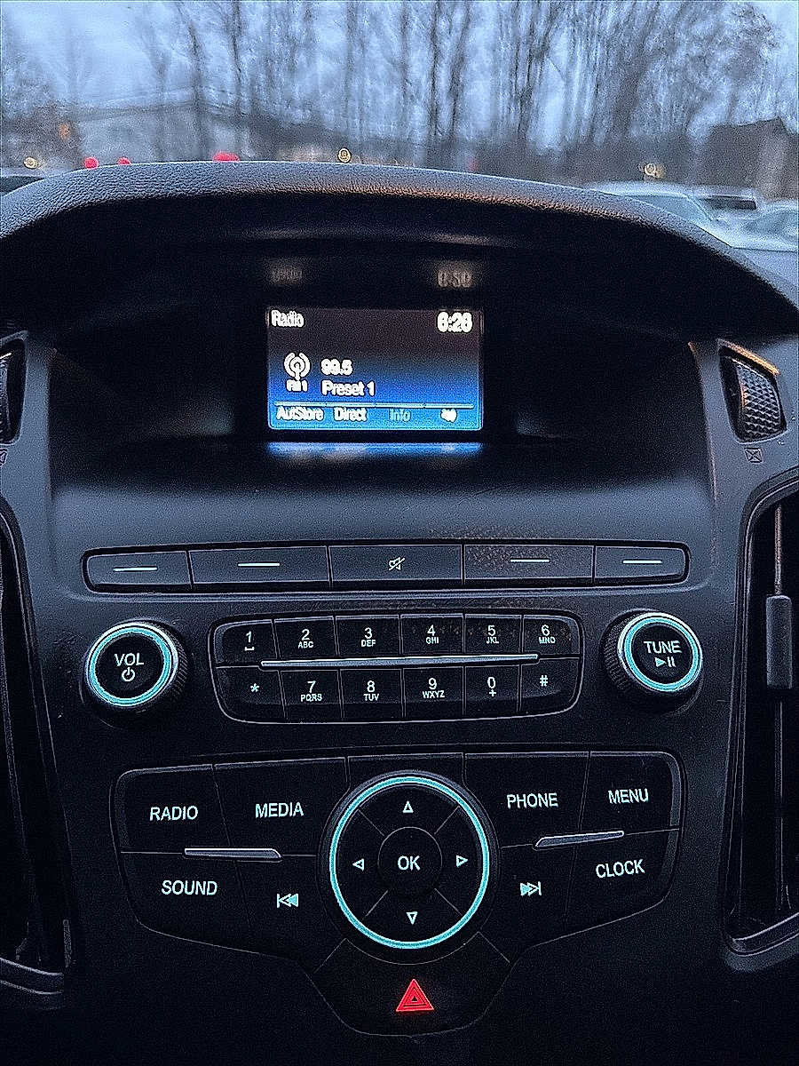 Used 2018 Ford Focus S image 19