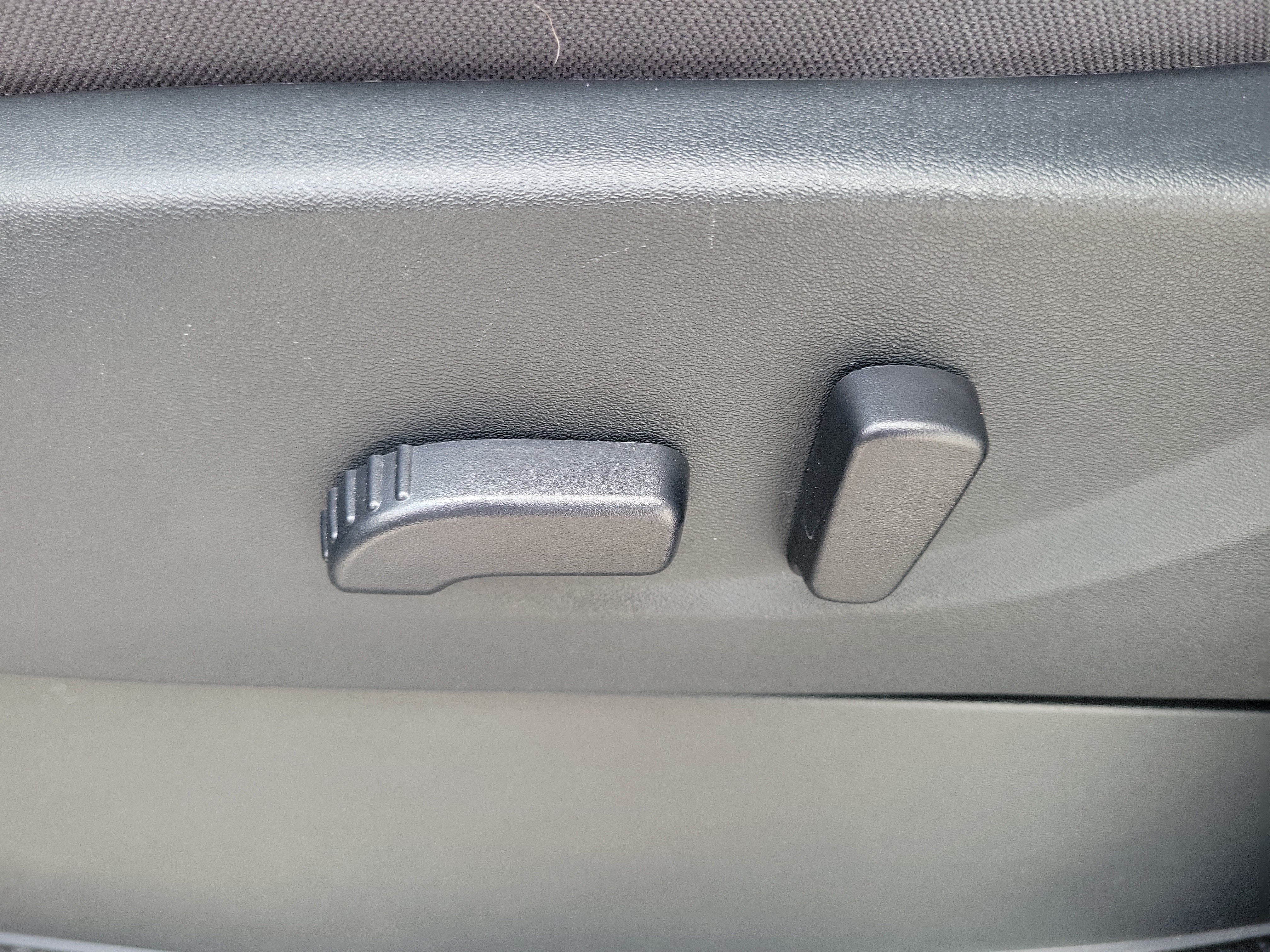 Certified 2024 Nissan Frontier SV w/ SV Convenience Package RWD image 12
