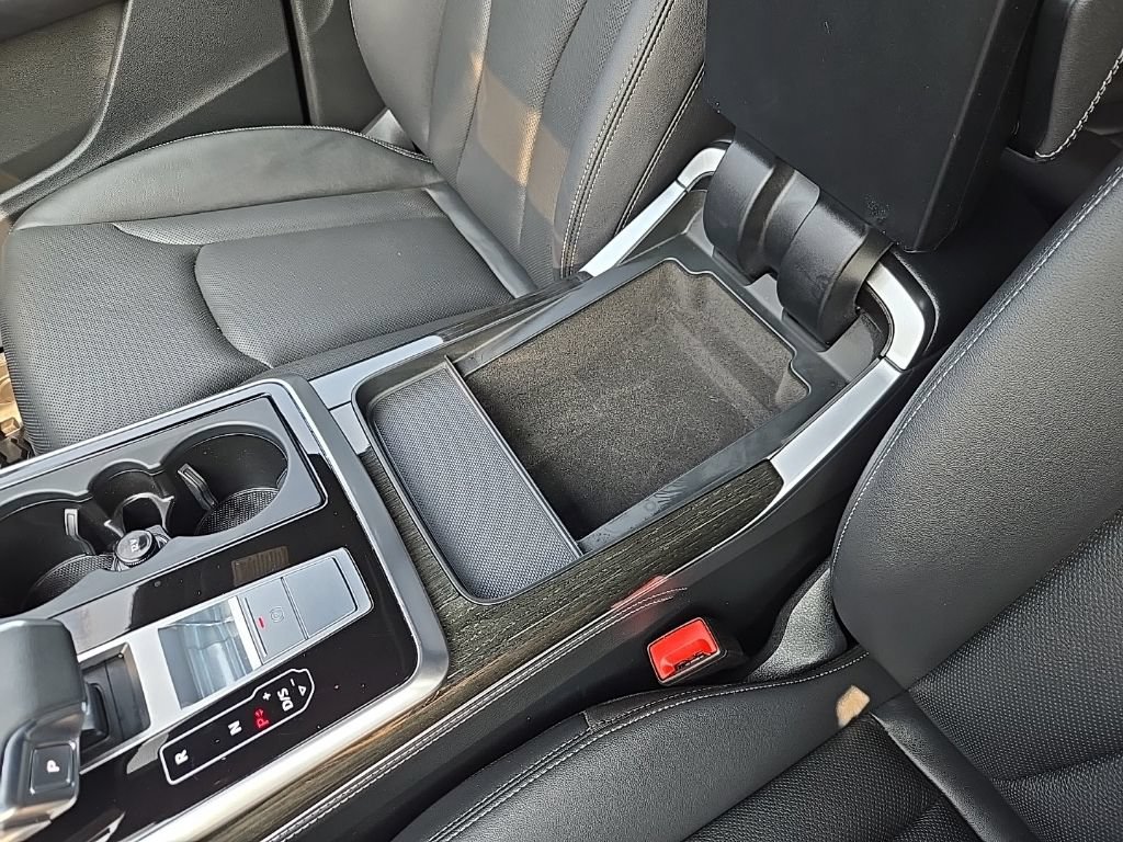 Used 2026 Audi Q7 3.0T Premium Plus w/ Premium Plus Package AWD/4WD image 40