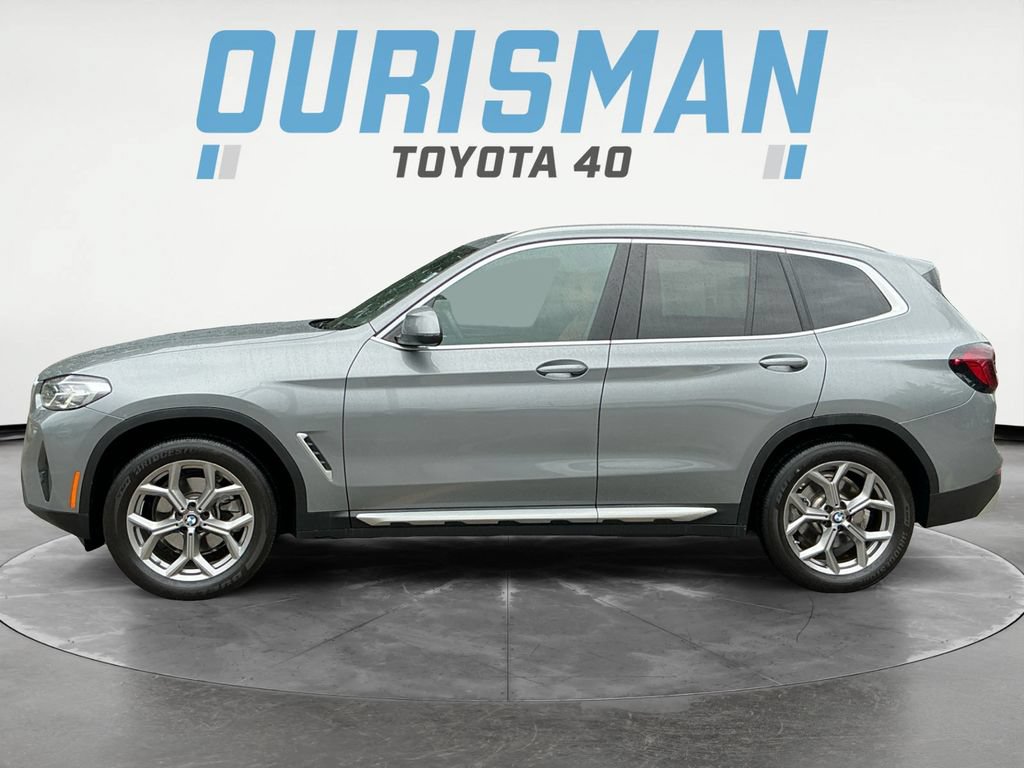 Used 2023 BMW X3 xDrive30i w/ Premium Package AWD/4WD image 4