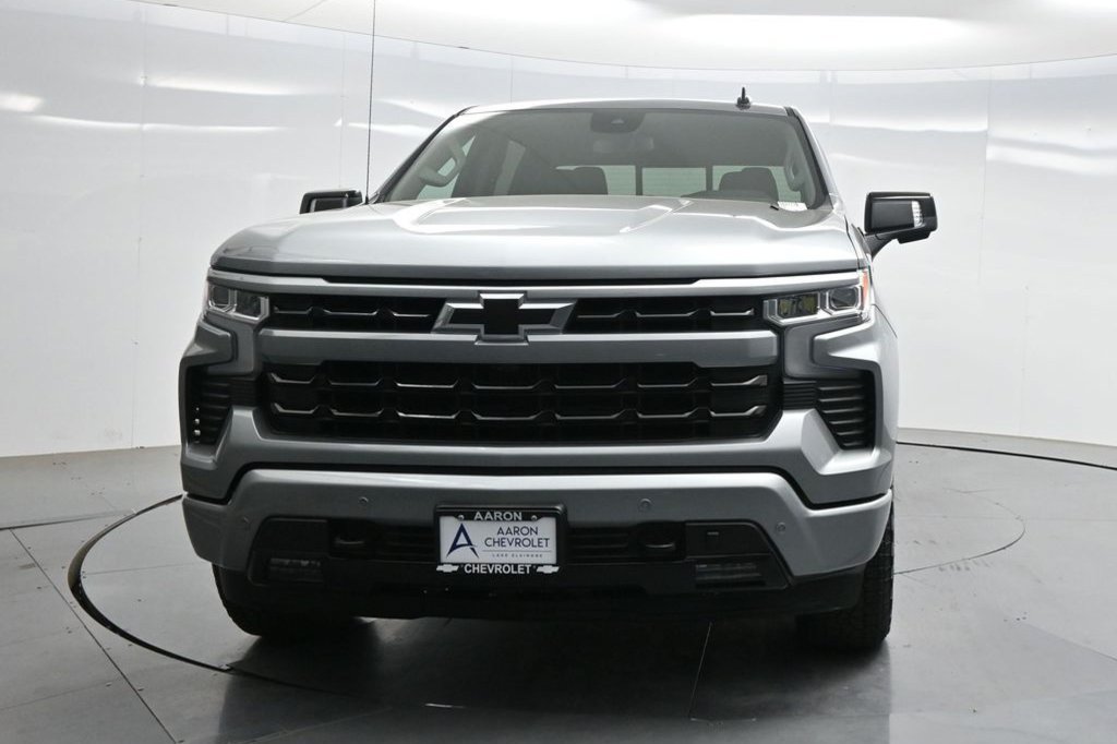 Used 2026 Chevrolet Silverado 1500 RST AWD/4WD image 3