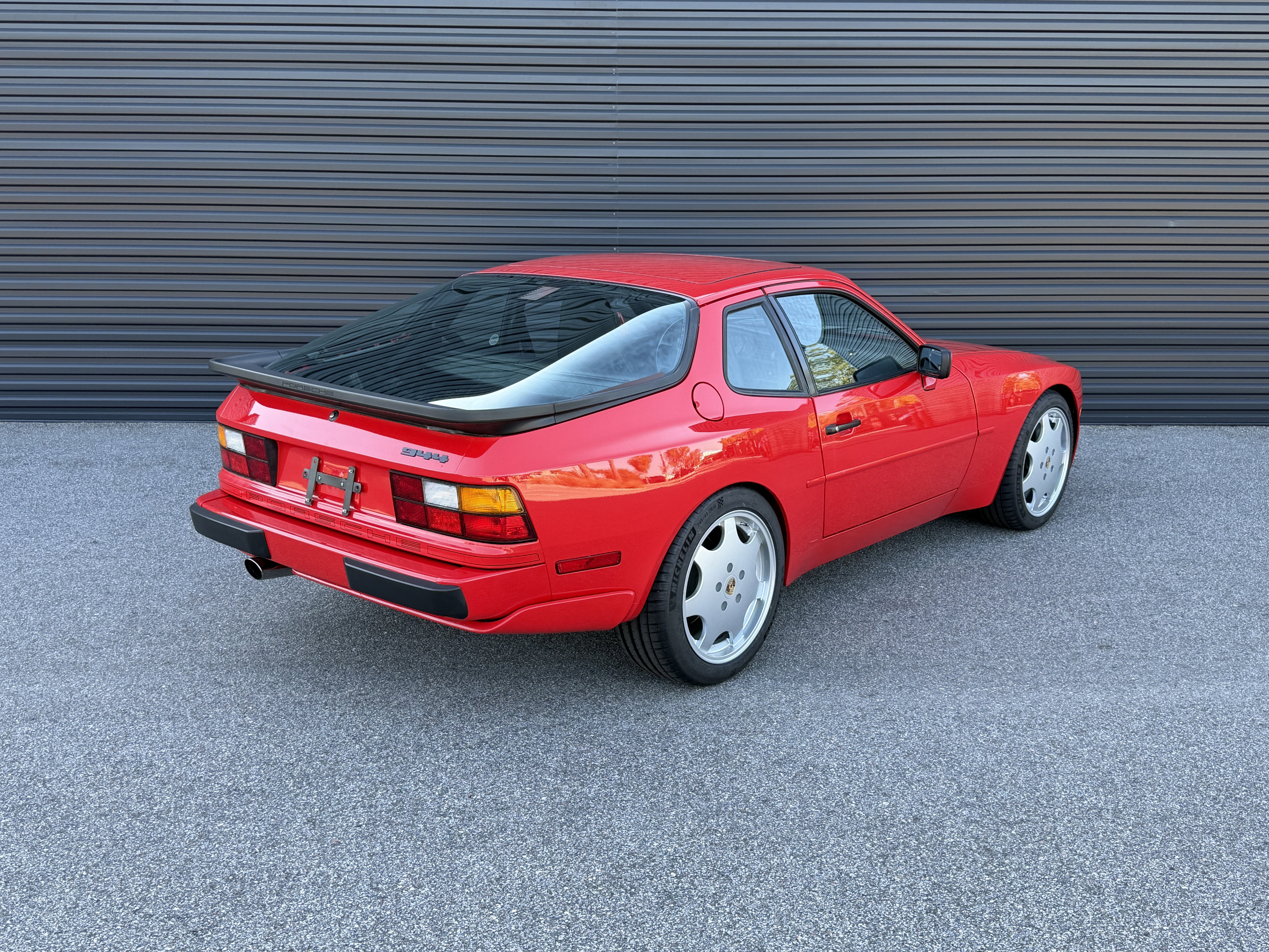 Used 1989 Porsche 944 Coupe image 9
