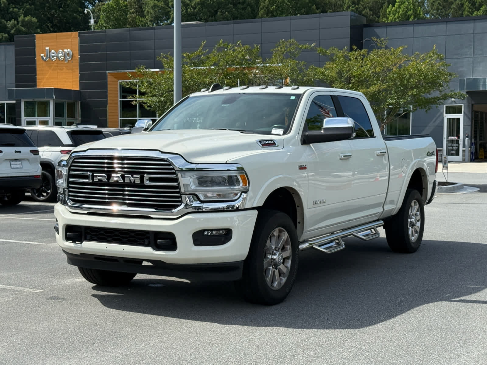 Used 2022 RAM 2500 Laramie AWD/4WD image 9