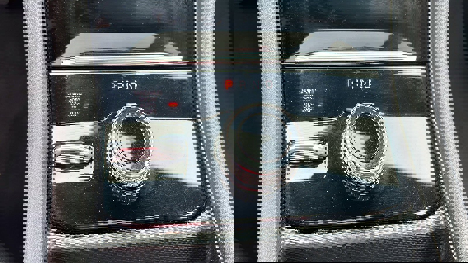 Used 2024 Jeep Grand Cherokee L Limited w/ Luxury Tech Group II image 29