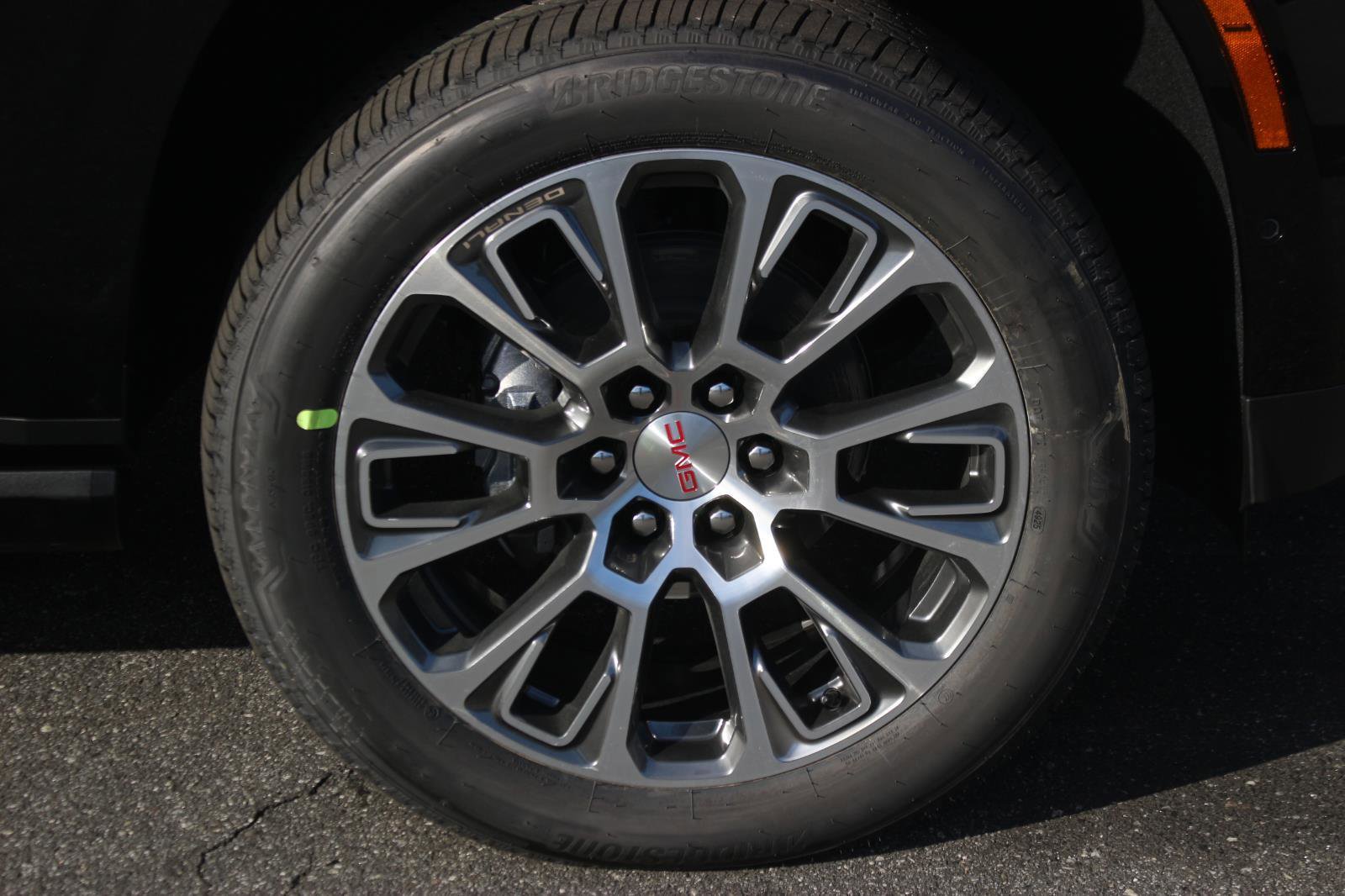 New 2026 GMC Yukon XL Denali w/ Sun & Power Step Package image 9