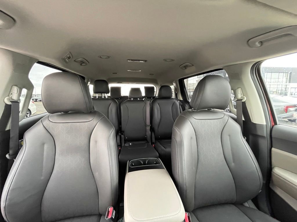 New 2026 Kia Carnival image 30