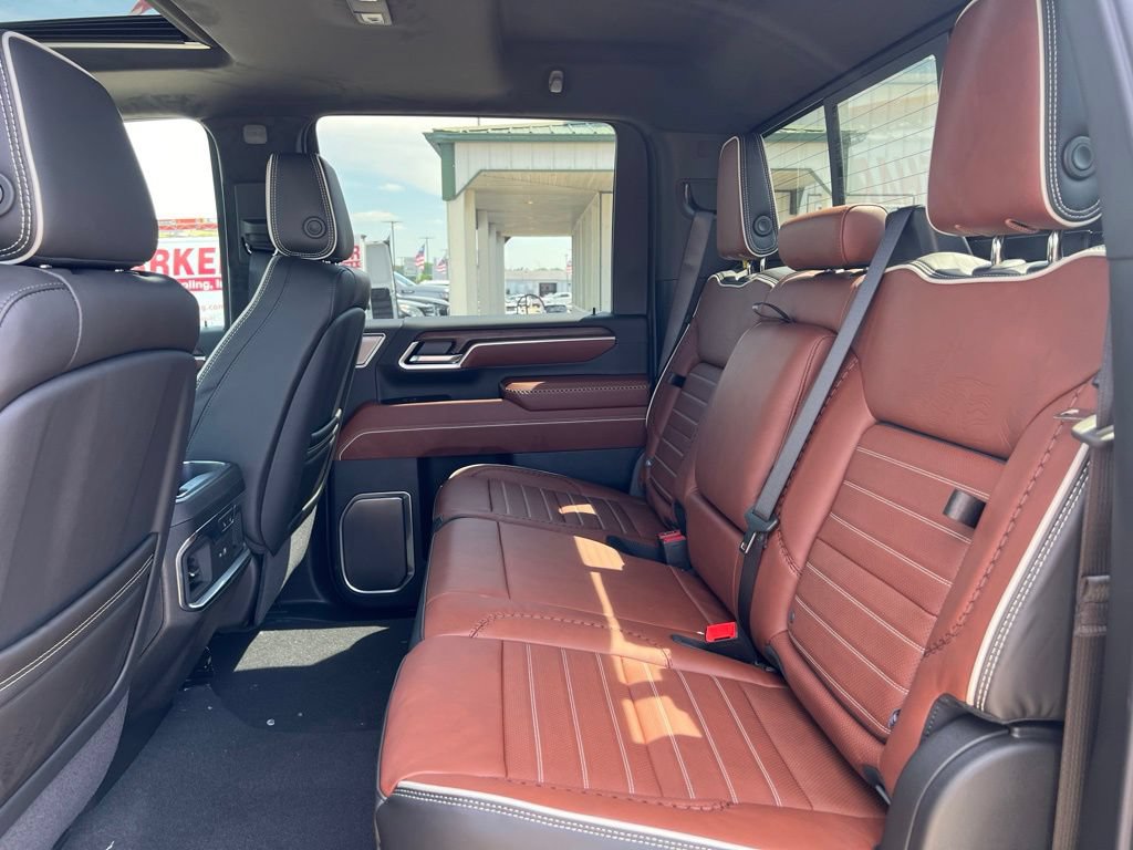 New 2026 GMC Sierra 2500 Denali Ultimate w/ LPO, Black Badging Package AWD/4WD image 44