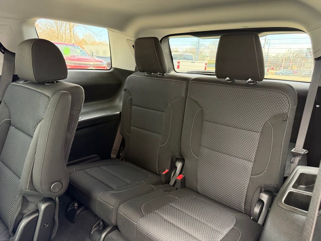 Used 2023 GMC Acadia SLE image 15