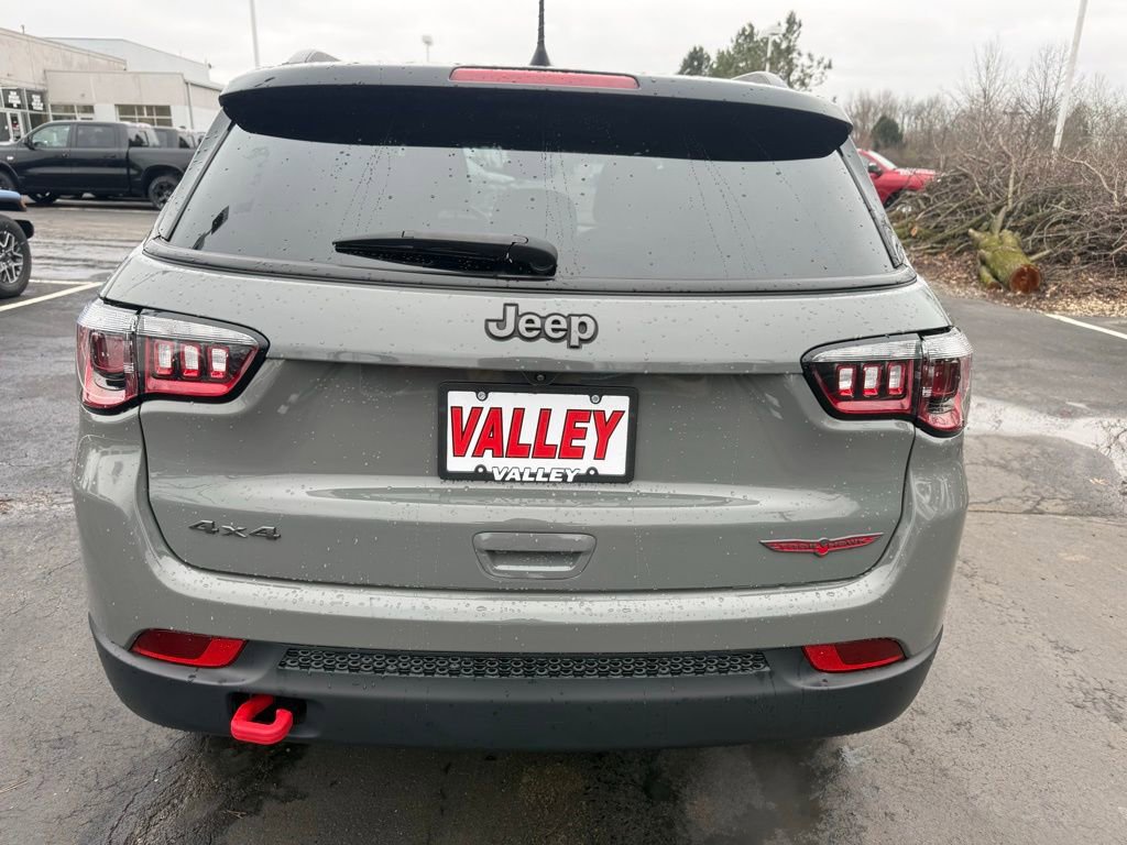 Used 2022 Jeep Compass Trailhawk w/ Trailhawk Convenience Group image 4