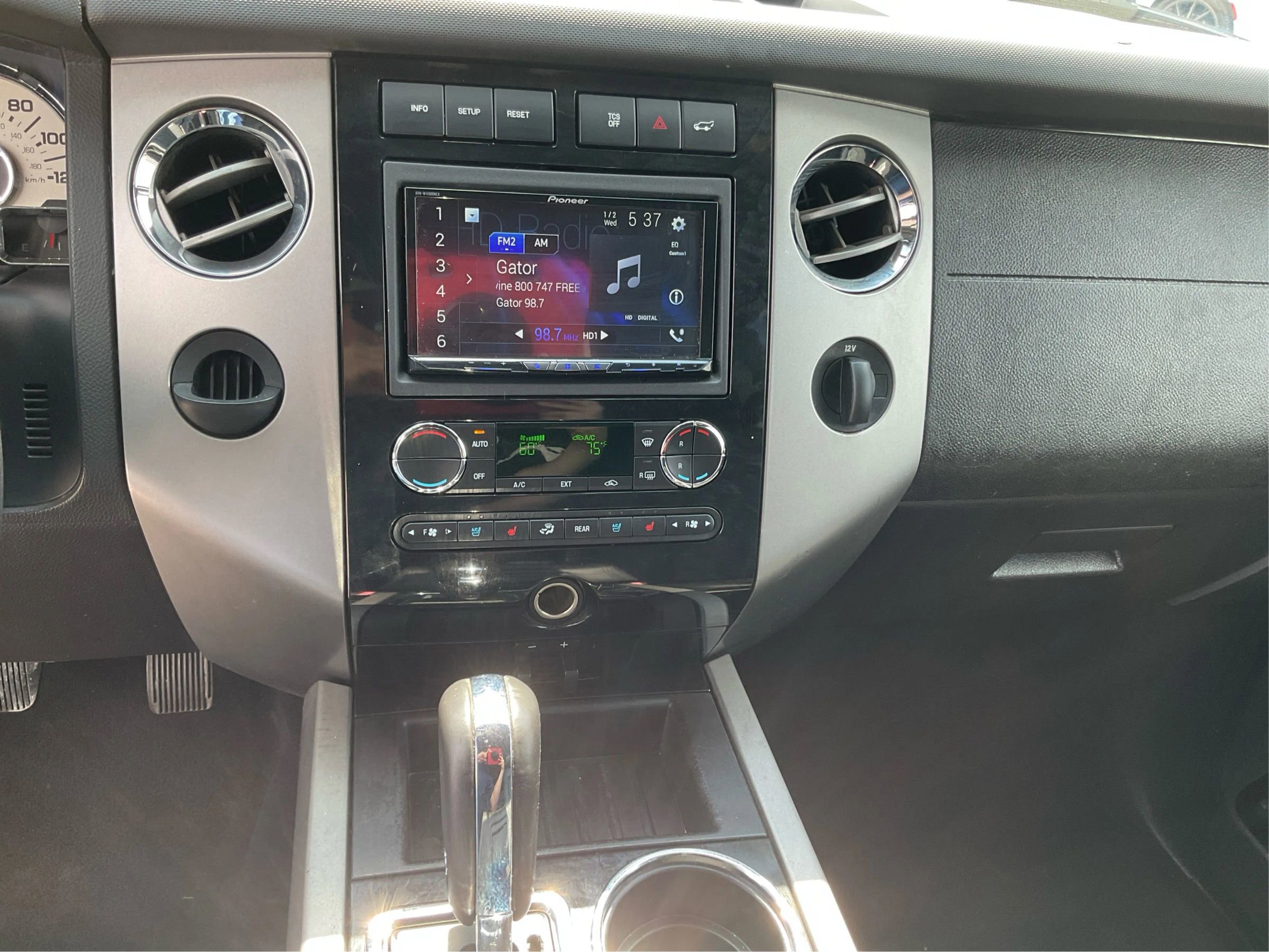 Used 2014 Ford Expedition EL Limited w/ Equipment Group 301A image 12