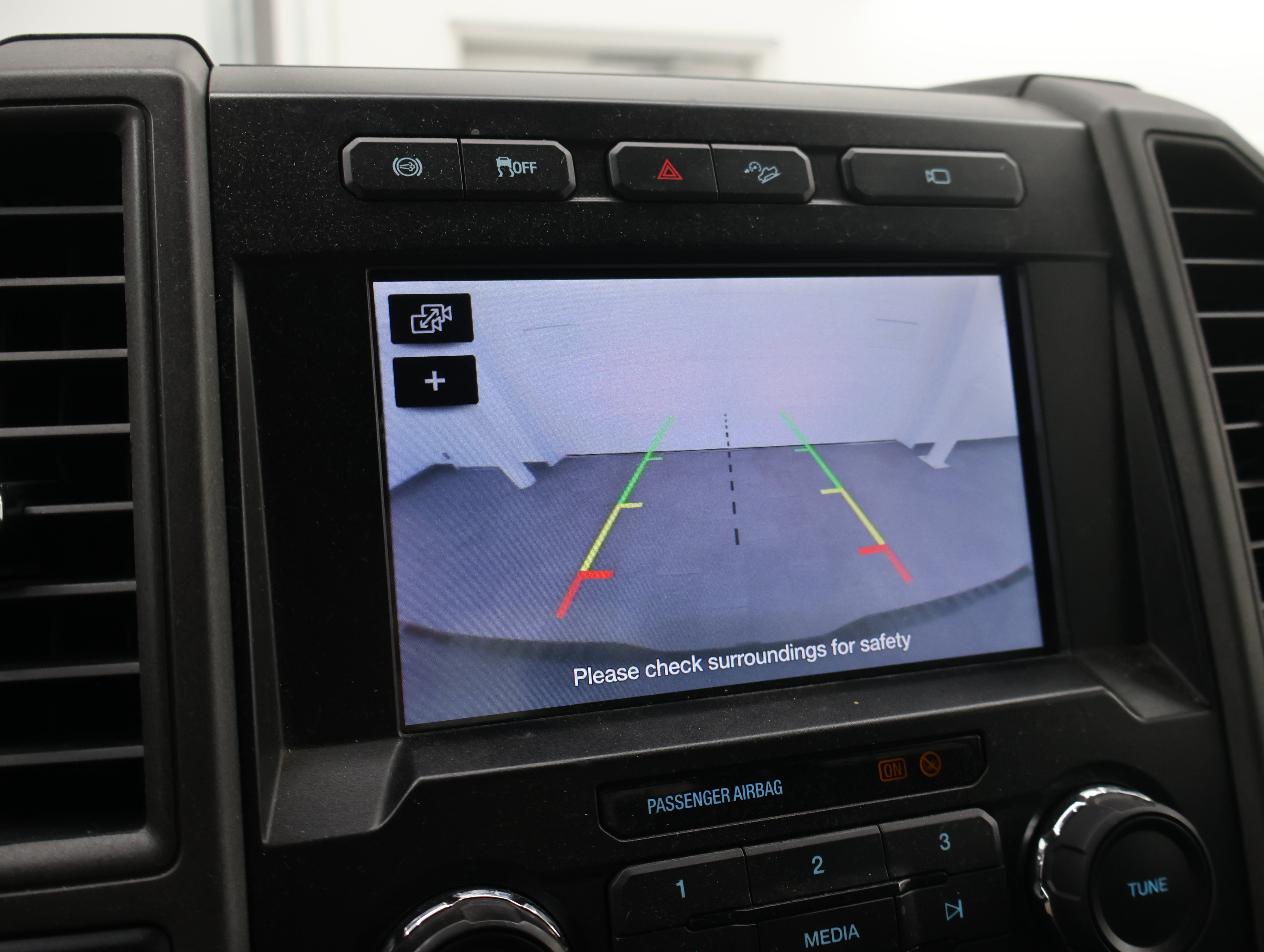 Used 2019 Ford F250 XL w/ STX Appearance Package AWD/4WD image 17