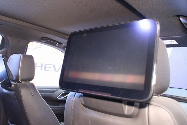Used 2021 GMC Yukon SLT w/ Rear Media and Nav Package image 14
