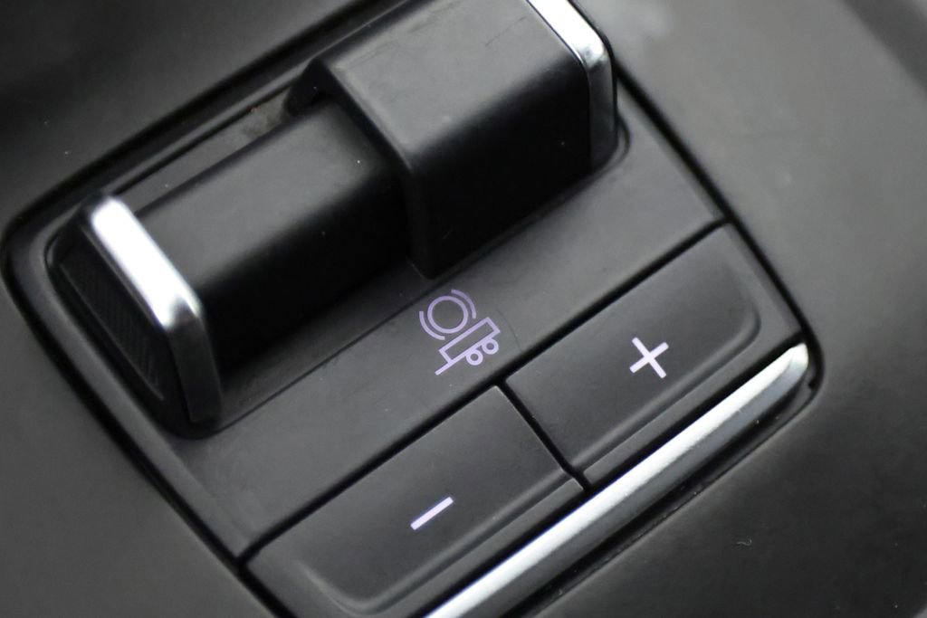 Used 2024 GMC Sierra 1500 AT4 w/ Technology Package image 27