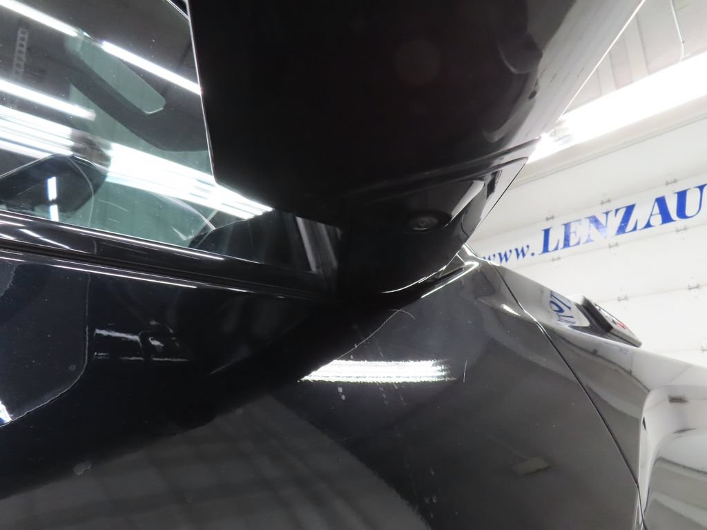 Used 2025 Toyota Tundra Limited AWD/4WD image 53