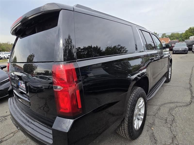 Used 2015 Chevrolet Suburban LT image 5