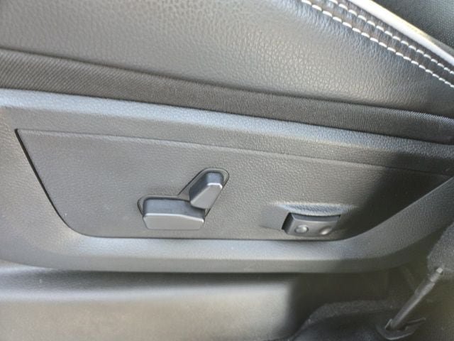 Used 2025 RAM 2500 Laramie AWD/4WD image 11