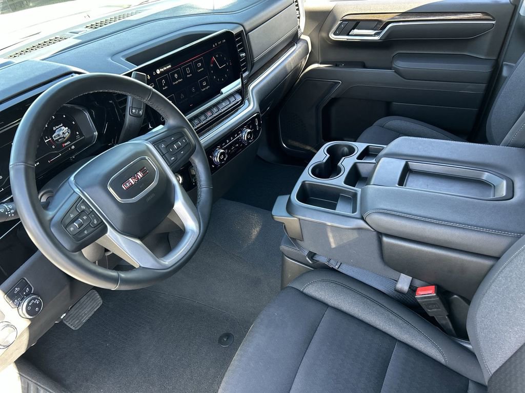 Used 2025 GMC Sierra 1500 SLE RWD image 10