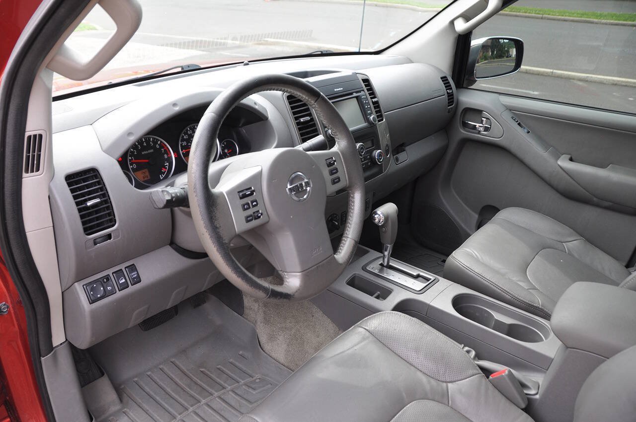 Used 2014 Nissan Frontier SL w/ SL Moonroof Package AWD/4WD image 20