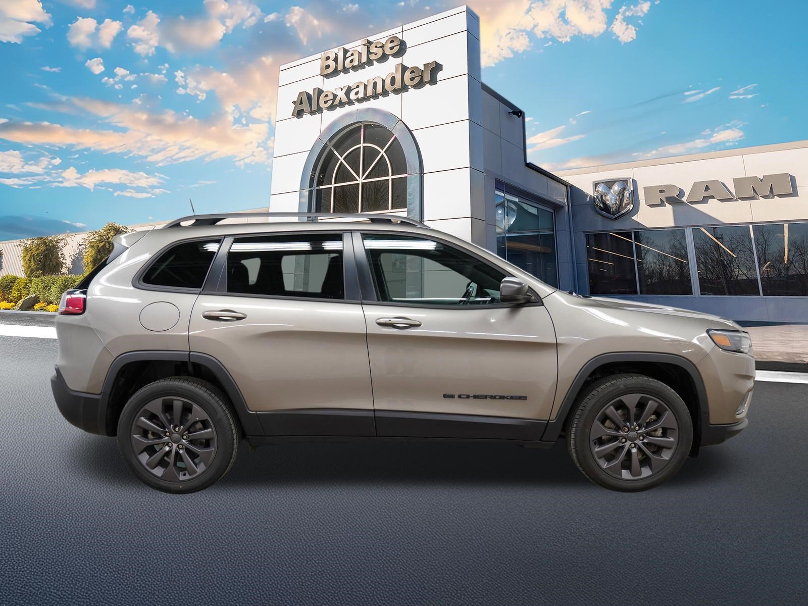 Used 2021 Jeep Cherokee Latitude Lux 80th Anniv w/ Quick Order Package 26U 80TH AWD/4WD image 2